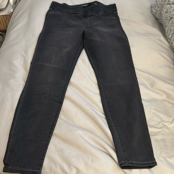 EUC Liverpool Black Jeggings size 31/12 - Picture 5 of 5